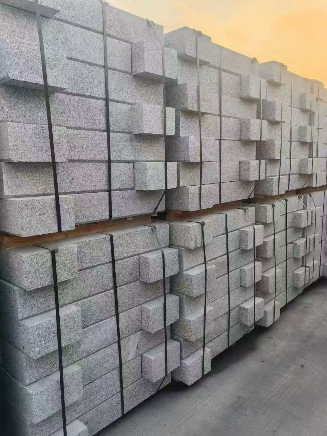 苏州 芝麻白路沿石