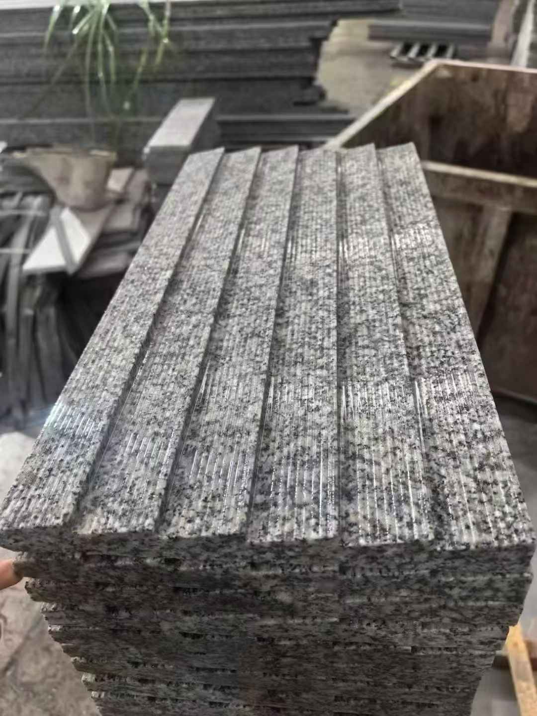 苏州 狼牙石