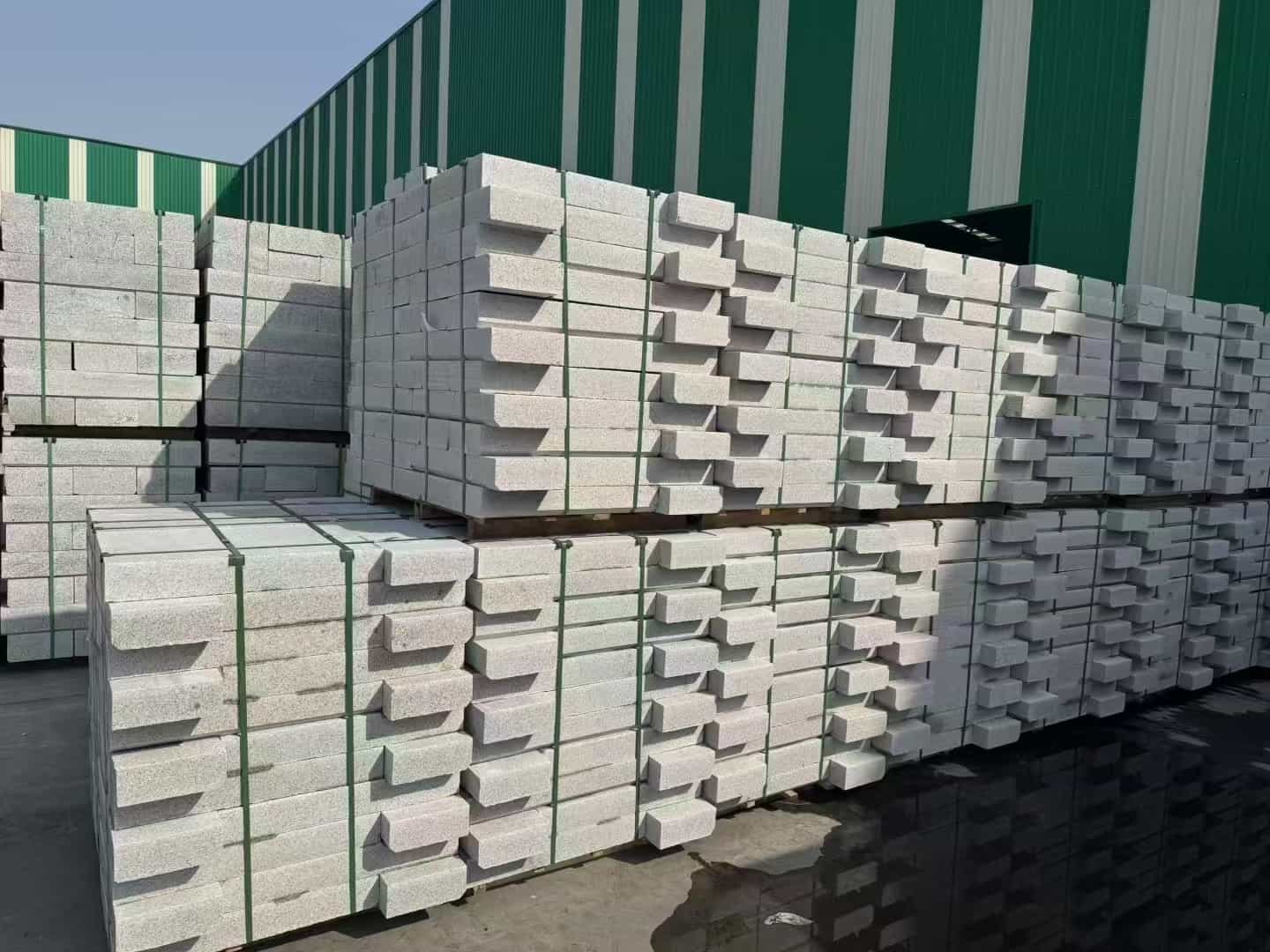 苏州芝麻白路沿石