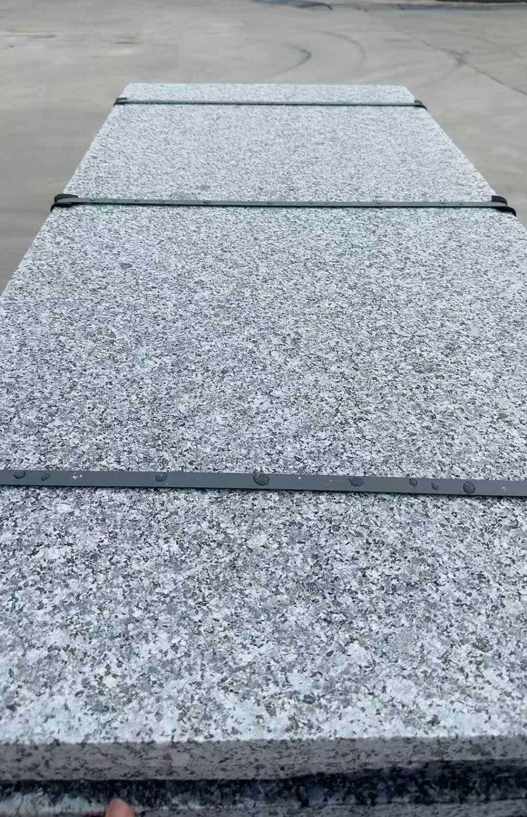 苏州 芝麻黑火烧面毛板，条板，半成品