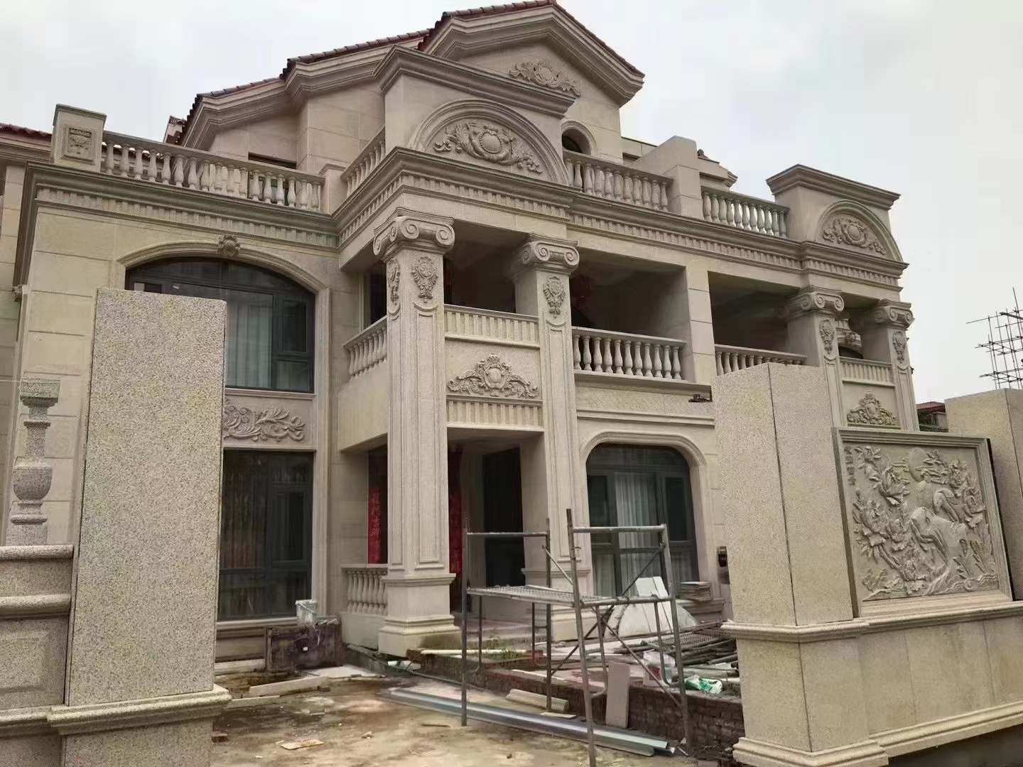 苏州黄金麻别墅外墙安装效果