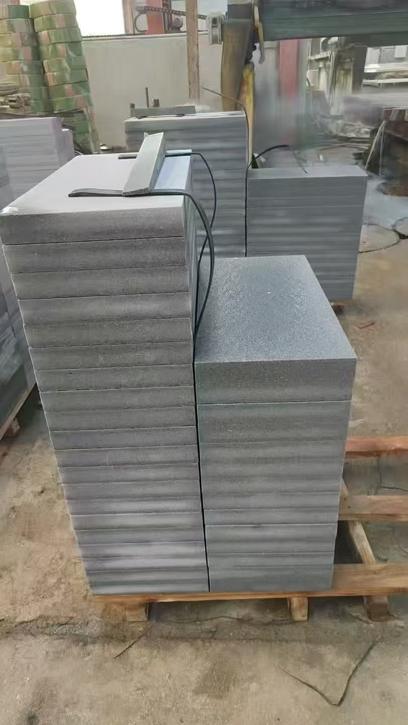 苏州 芝麻灰火烧面300*600*50地铺石材